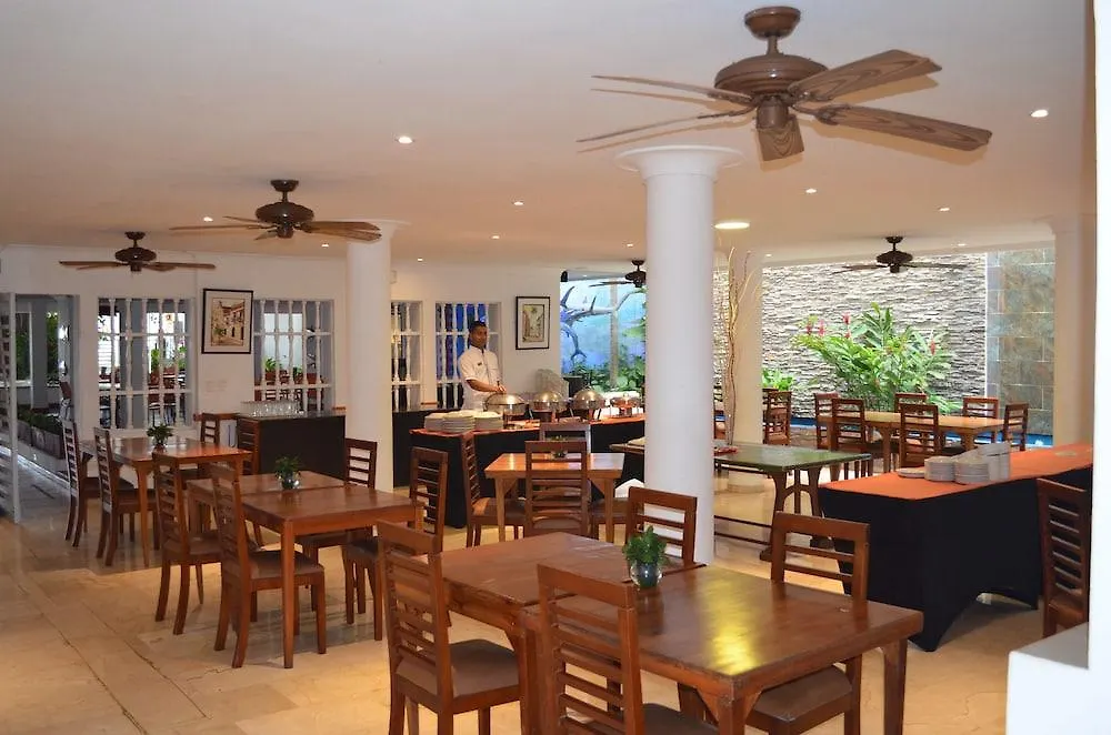 Hotel Playa Club Cartagena