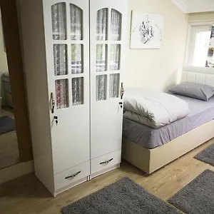 Erasmus House Istanboel